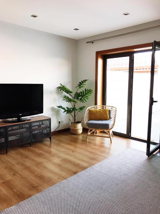 Terrace Apartment - T2 Com Garagem Fechada Gratuita Aveiro Kültér fotó