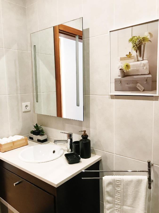 Terrace Apartment - T2 Com Garagem Fechada Gratuita Aveiro Kültér fotó